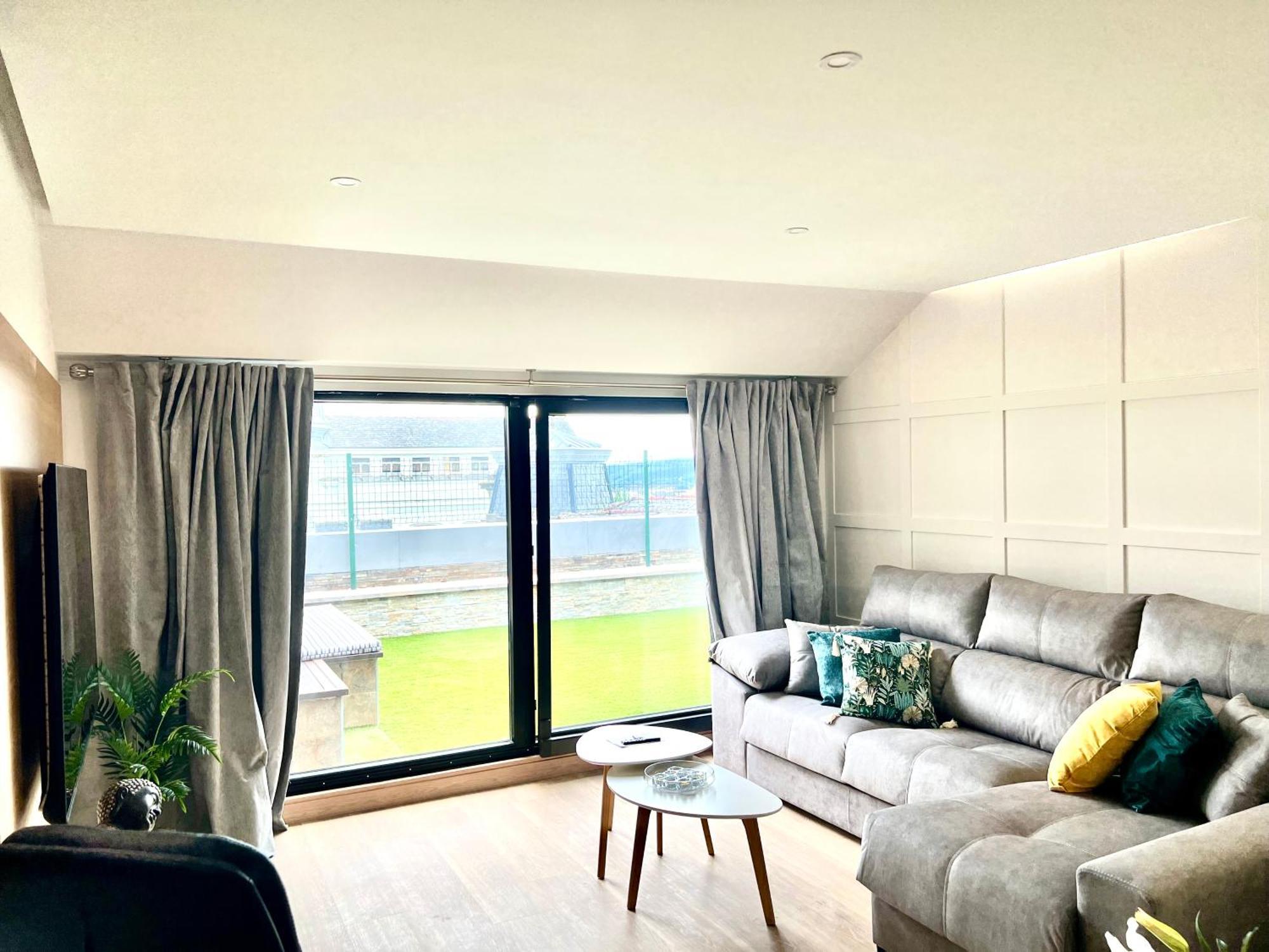 Lucus Skyline & Terrace Apartment Lugo Bagian luar foto